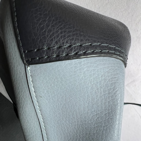 Coach Tote 27 Colorblock Pebbled Leather Horse Carriage Twilight Blue Authentic - Picture 12 of 16